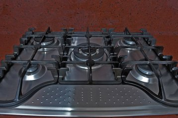 cRcKosher's tweet photo. Remember if you're #kashering #countertops, #stovetop, #oven (except self-cleaning), #pots, silverware, etc. you need to wait 24 hours between cleaning and actual kashering.  Make sure you plan accordingly.  Check out our kashering videos at https://t.co/MHKDxwcAvp. #Pesach https://t.co/ic8BI1fpGl
