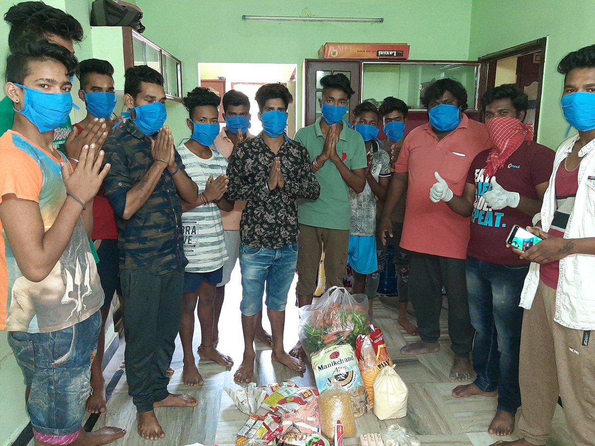 Provided Rice, groceries, vegetables and masks to the migrants from Jharkhand.