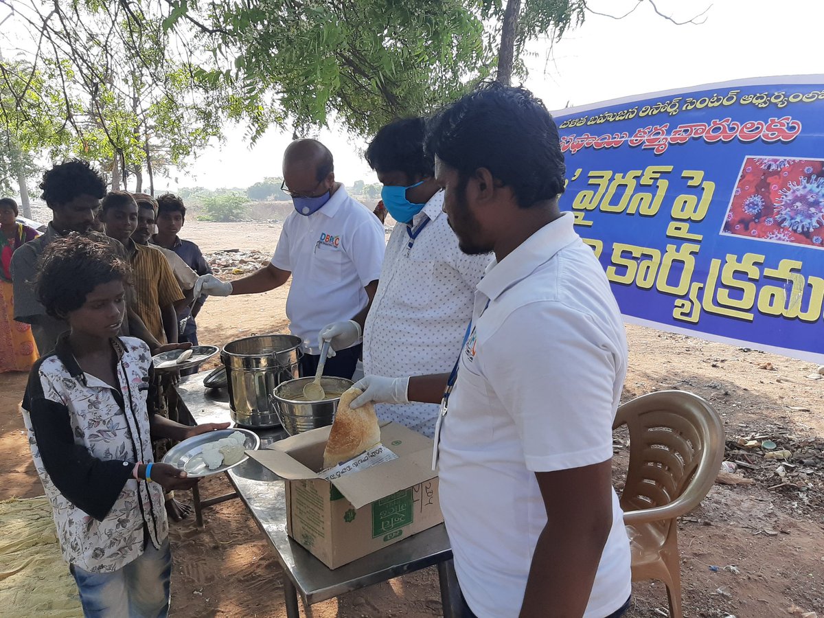 Provided breakfast to the waste pickers at Dumping yard, Guntur.