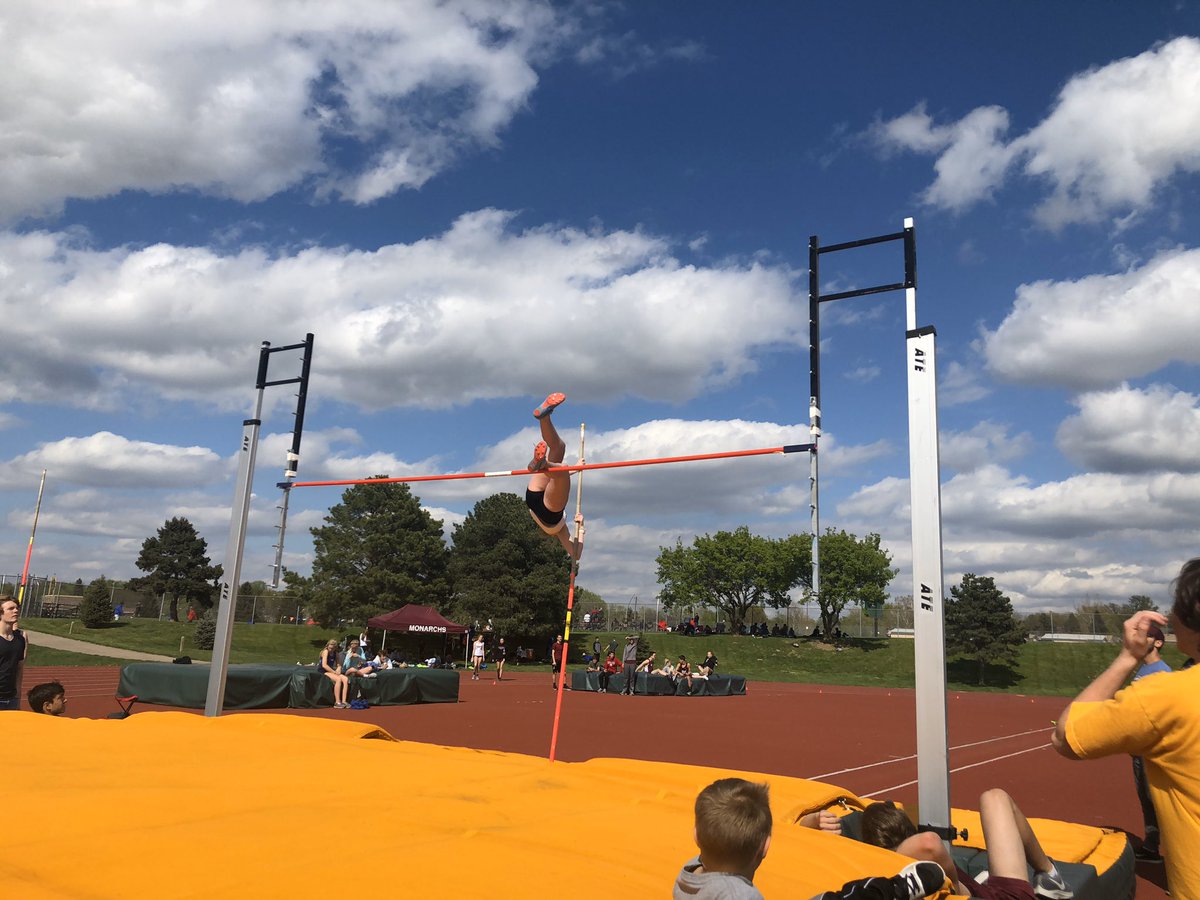 cass_k31's tweet photo. I’d like to thank the Papio Track Team for the last four years and I’d like to officially announce that I will continue pole vaulting at Doane University next year. I’m so excited to receive this opportunity and can’t wait to be a part of their track team. Go tigers! https://t.co/Jna9vMlNN6
