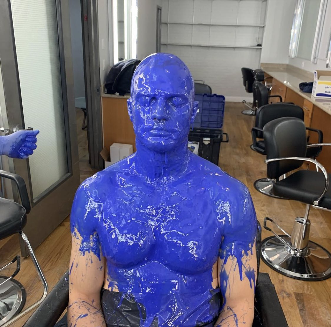 foreverdamie_'s tweet photo. #Repost @jamiedornan no IG
・・・
Self isolation made me do it https://t.co/g9MXcGK68d