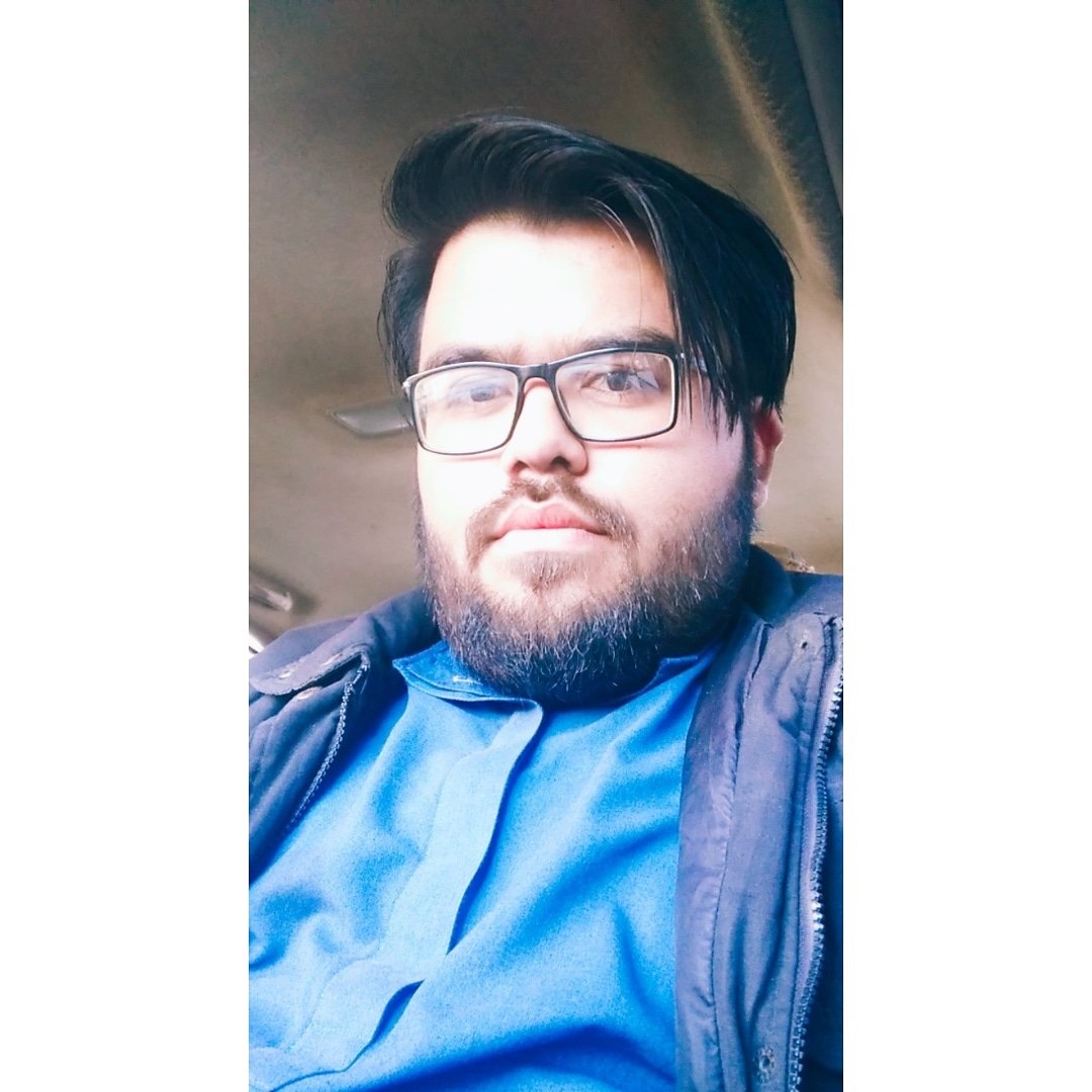 Zabikd3's tweet photo. Hey @xidingart hello can u make cartoon version of my pic please https://t.co/Pu79qkHZkj