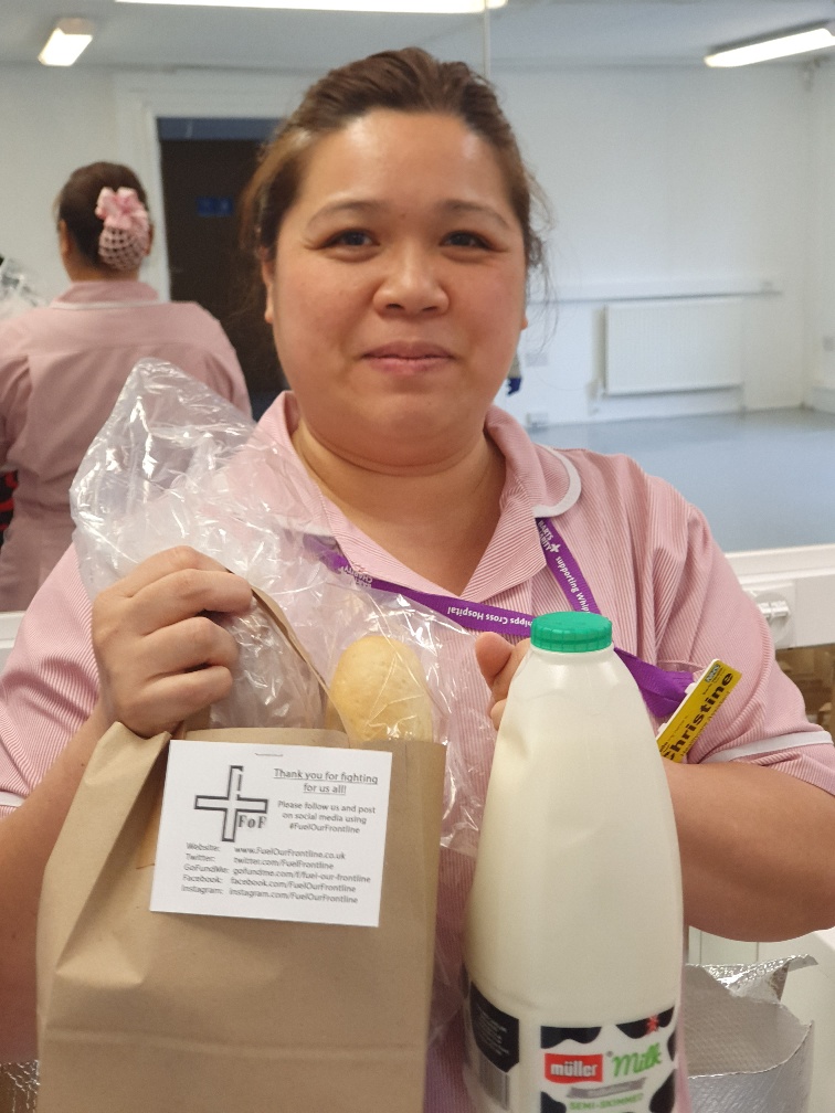 FuelFrontline's tweet photo. Hello all,
We have completed another week of deliveries to a large number of hospitals and we are humbled by the hardworking NHS workers who we have come across. 

Here are some of the many pictures of our work

Please support us here https://t.co/0p2ENkuR22 #FuelOurFrontline https://t.co/cCUUK7ZZLv