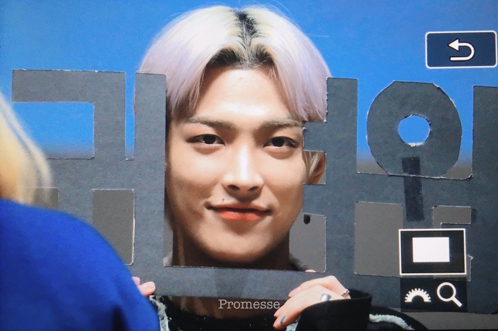 𝙙𝙖𝙮 90my sweetest angel, i hope you’re doing well and taking care of your self. i miss you so much. today is one of those days again when i need to rely on ateez’s songs more to keep my head calm so i wanted to thank you for creating such comforting songs. i love you so much