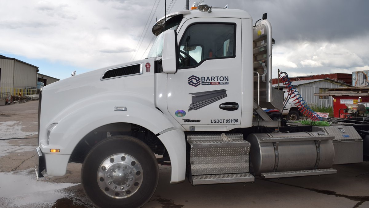 Barton_Supply's tweet photo. These trucks are seeing less and less traffic on the road. If you see one around snap a picture and send it to us on twitter! Best picture wins a Barton hat when all this social distancing is over.
#BartonSupply #BuildingColorado #Trucks https://t.co/CCHfgWU9TS