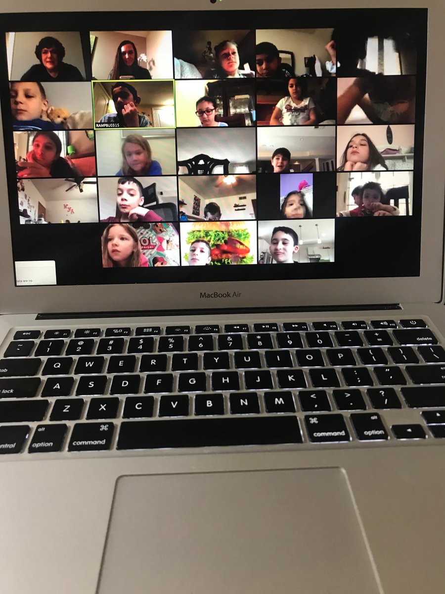 emajerczyk1's tweet photo. It was so much fun popping into all of your rooms today!  @KolpakLaura @MrsHoblin @barbstyrczula @ctlbulldogs https://t.co/uDr7scGBun