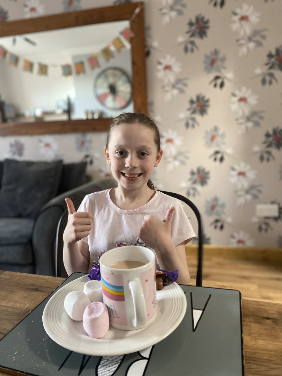 t123_miss's tweet photo. MH enjoying her hot chocolate,marshmallows and dairy milk treat for having star of the week ⭐️ Thank you MPS for being amazing and having star of the week assembly online @MarkhamYear4 @MarkhamHead #TeamMarkham❤️🌈 https://t.co/1PVfRaKR9d