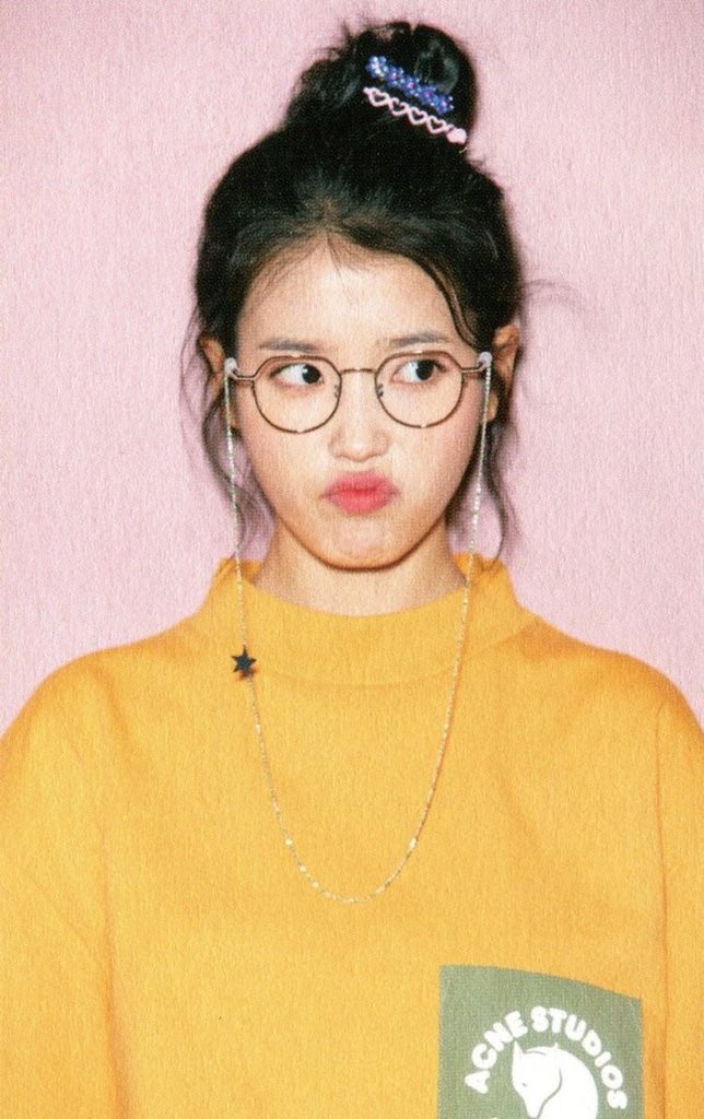 Our lovely IU in a hair bun 