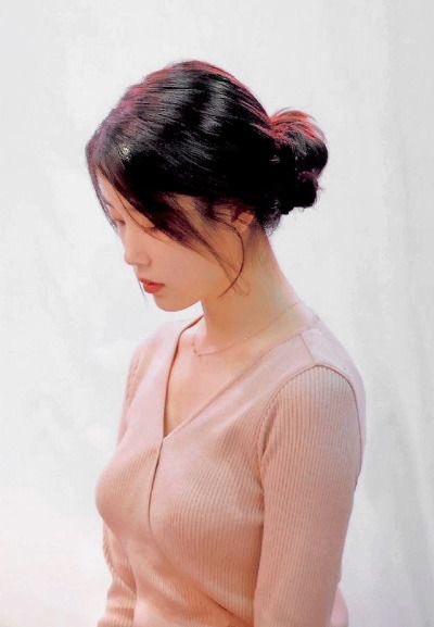 Our lovely IU in a hair bun 