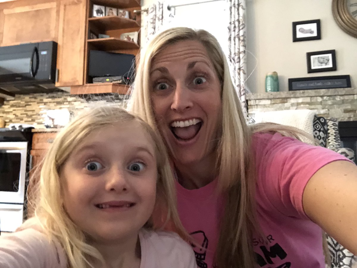 MrsSrutek's tweet photo. So proud to be a Jamshark! Happy weekend everyone:) #JamSpiritWeek @StJamesOCSB https://t.co/6FGxlyhbGn