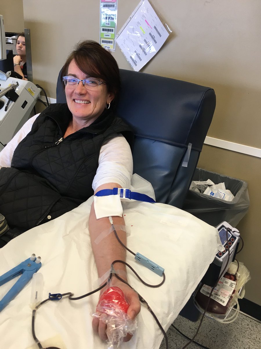 nhicksreader's tweet photo. I took some time out over lunch this week to donate blood! #InThisTogetherLPS #RVRoadrunners #ShareTheGoodLPS https://t.co/rpwBHApIYD