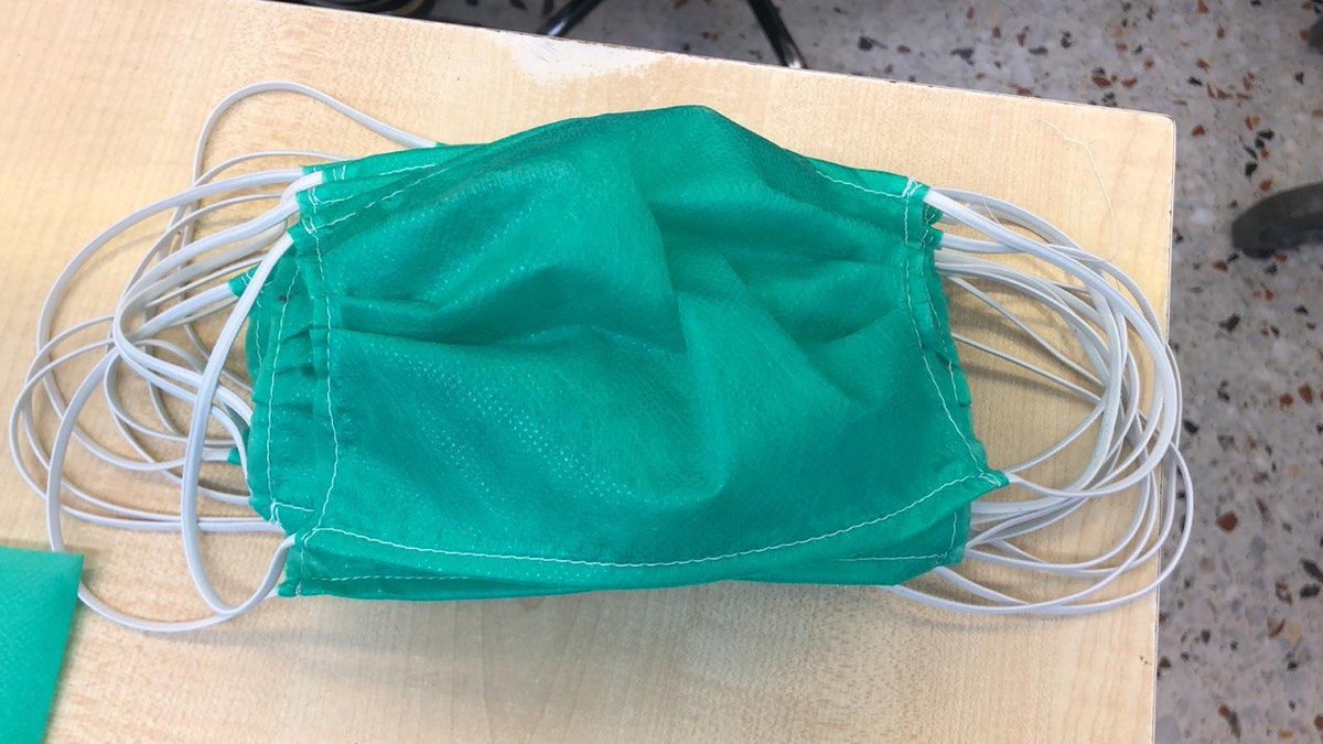 ENCUENTROS_EMP's tweet photo. Buenos días! Así se fabrican las mascarillas que @ENCUENTROS_EMP envía a a hospitales y residencias de Comunidad Valenciana, Murcia, Barcelona, Madrid y otros puntos de España con la ayuda de muchas personas😀👏👏👏
#EsteVirusLoParamosUnidos 
#EsteVirusLoParamosEntreTodos https://t.co/oXjRtZizAX