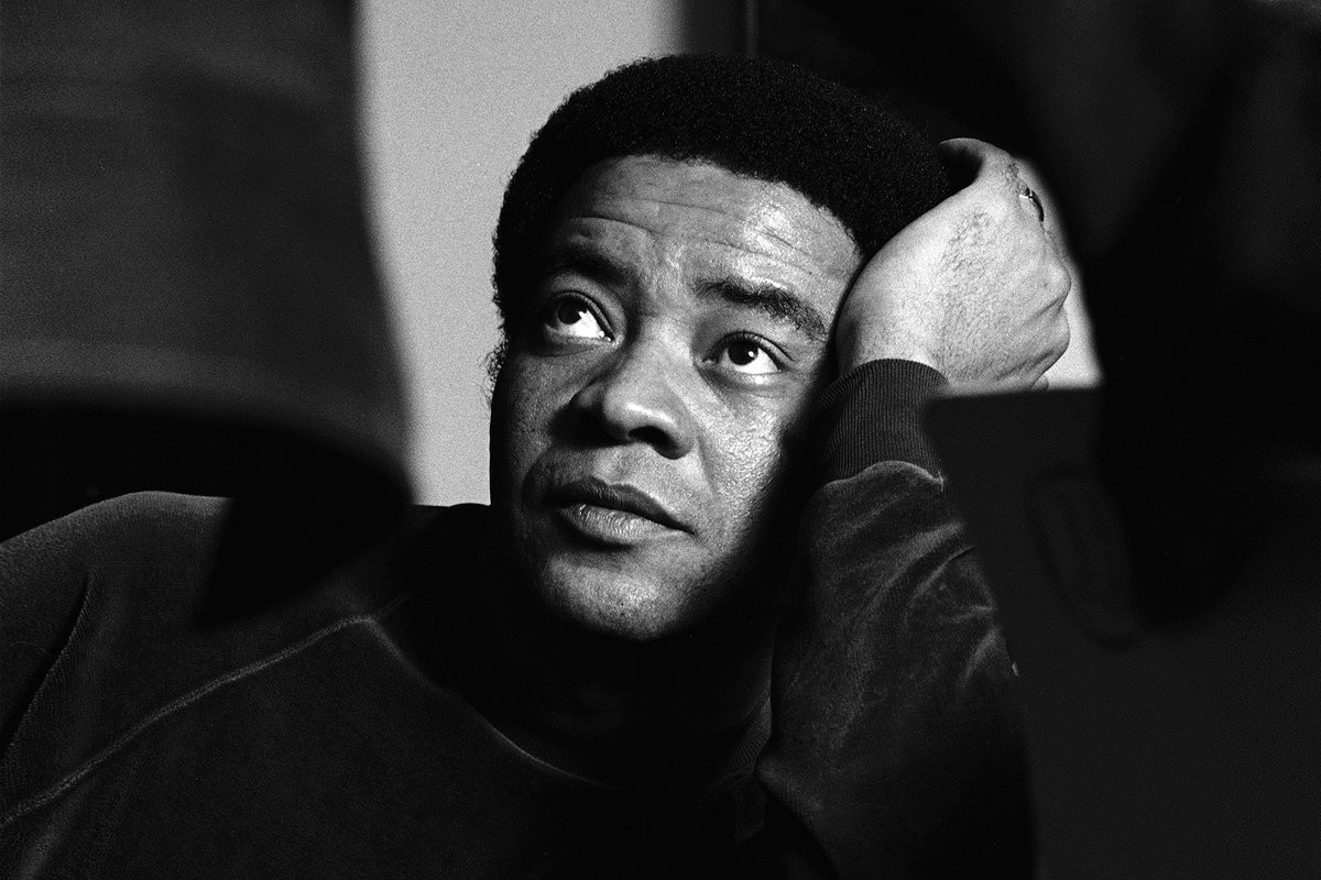 Ain't no sunshine today. #BillWithers, singer and songwriter behind some of the most timeless hits of the '70s, has passed away at the age of 81. Rest in peace. 😢