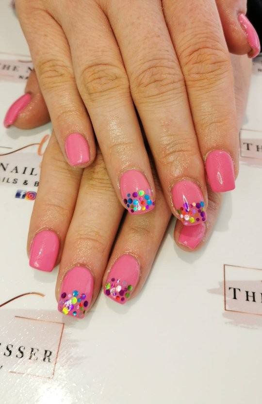 #acrylicnails #nailextensions #pink #sparkle
<a href="/nsiscotland/">NSI Scotland</a> <a href="/GlitterStella1/">GlitterStella</a> 😍