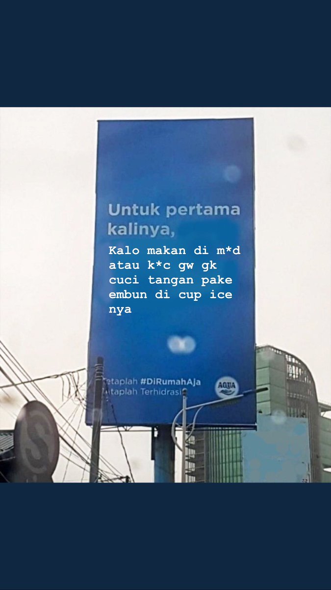 #untukpertamakalinya gw selalu inget untuk cuci tangan pakai sabun kemudian dibilas dengan air mengalir.