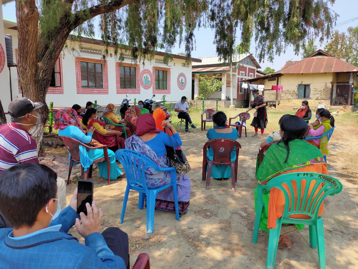 ManipurNhm's tweet photo. @health_manipur
A. Meeting with religious leader by Sir Sachi, Additional Director, Health Services Manipur, at Lilong on COVID 19
B. ASHA sensitization on Covid 19 at various health facilities in Thoubal District
C/D. IRCS Members and NYK Thoubal team delivering essential items https://t.co/pgMLCoNkSu