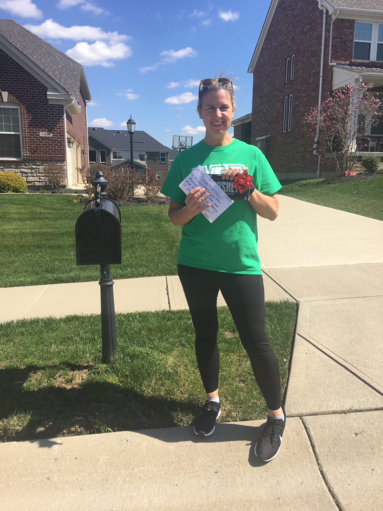 MI teacher,Linda Noyes,keeping her end of the deal with students. Making a student delivery with a reward. Going the extra mile. #MasonMomentum <a href="/principalmesser/">Eric Messer</a> <a href="/traceylcarson/">Tracey Carson</a>