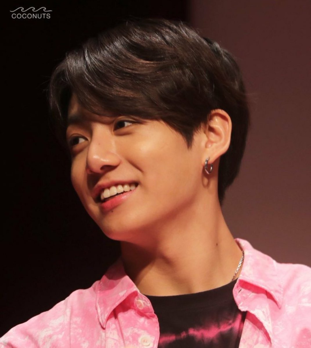 jungkook's natural honey skin; an important thread 