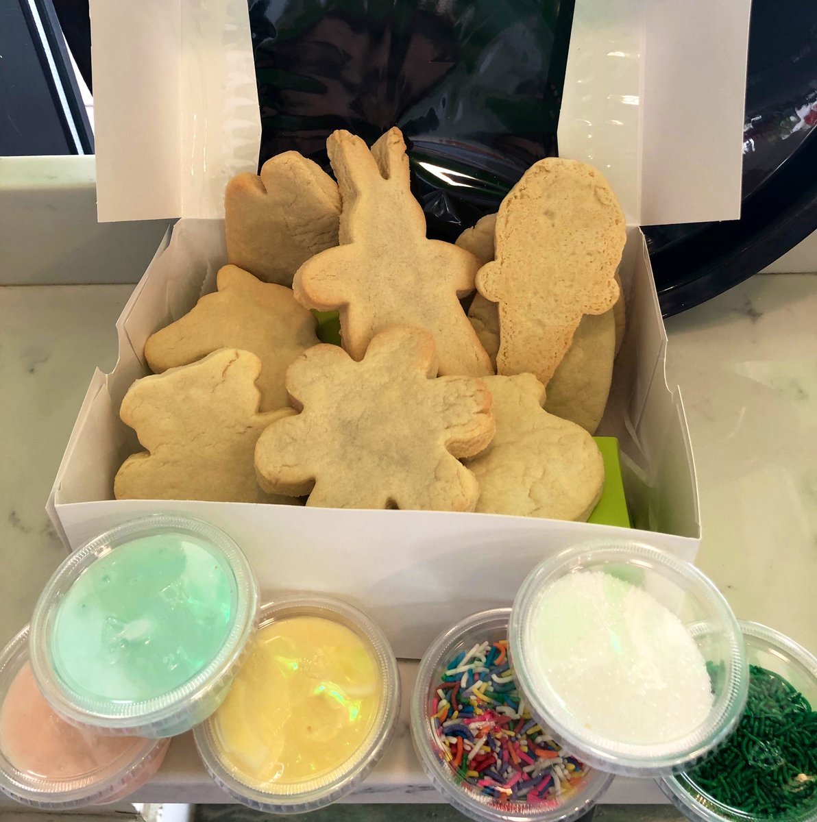 henryssweet's tweet photo. Easter is NINE days away! Call us to order Easter baskets and cookie decorating kits for curbside pickup.
🐰 240-483-0485 🐰 https://t.co/MulyRfaHuS