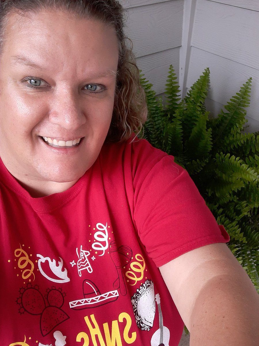 SenoraWBautista's tweet photo. #CWHSVirtualWeek @cwhs_springisd
Friday... I miss my students! #SpanishNationalHonorSociety
#Wunsche
#SNHSShirt https://t.co/8GKnlM0exZ