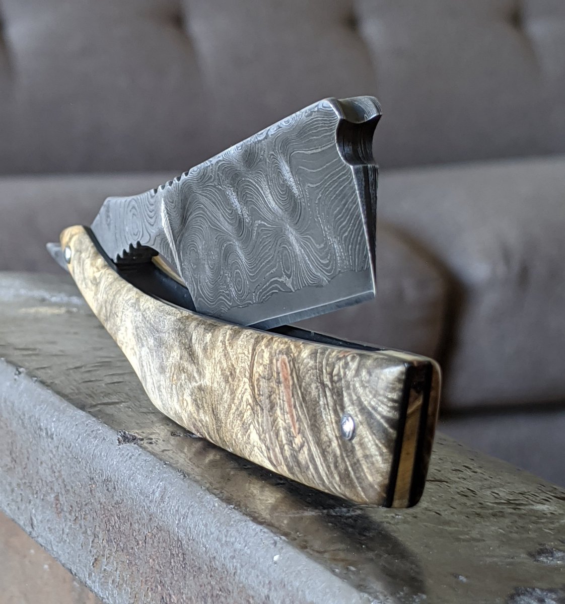 First bespoke #straightrazor commission to be completed during #quarantine