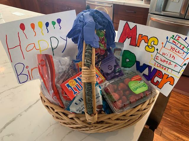 DES_Shark_Pride's tweet photo. Mrs. Dwyerโs 4th graders wish her a very happy birthday ๐ฆ๐๐ @dublinusd @dublinpfc #DublinStrong #sharkpride https://t.co/vwtl2Ijndc