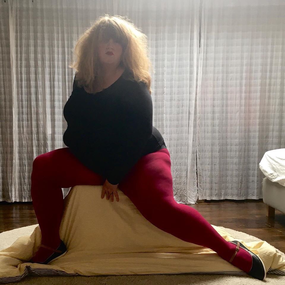 EileenKelly33's tweet photo. DAY 5:
#ClassicAlbumCover 
#SelfIsolation 
#Lockdown 
with Helen Baron of @ribboncircus #HebdenBridge https://t.co/rlHFSsWPgP