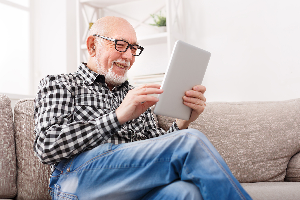 VeteransHealth's tweet photo. VA has expanded your access to non-VA health care providers. We make sure providers have access to the information about patients that they need by sharing your health records safely.  https://t.co/WlzFN9OdUi https://t.co/M4ZxgP7yRd