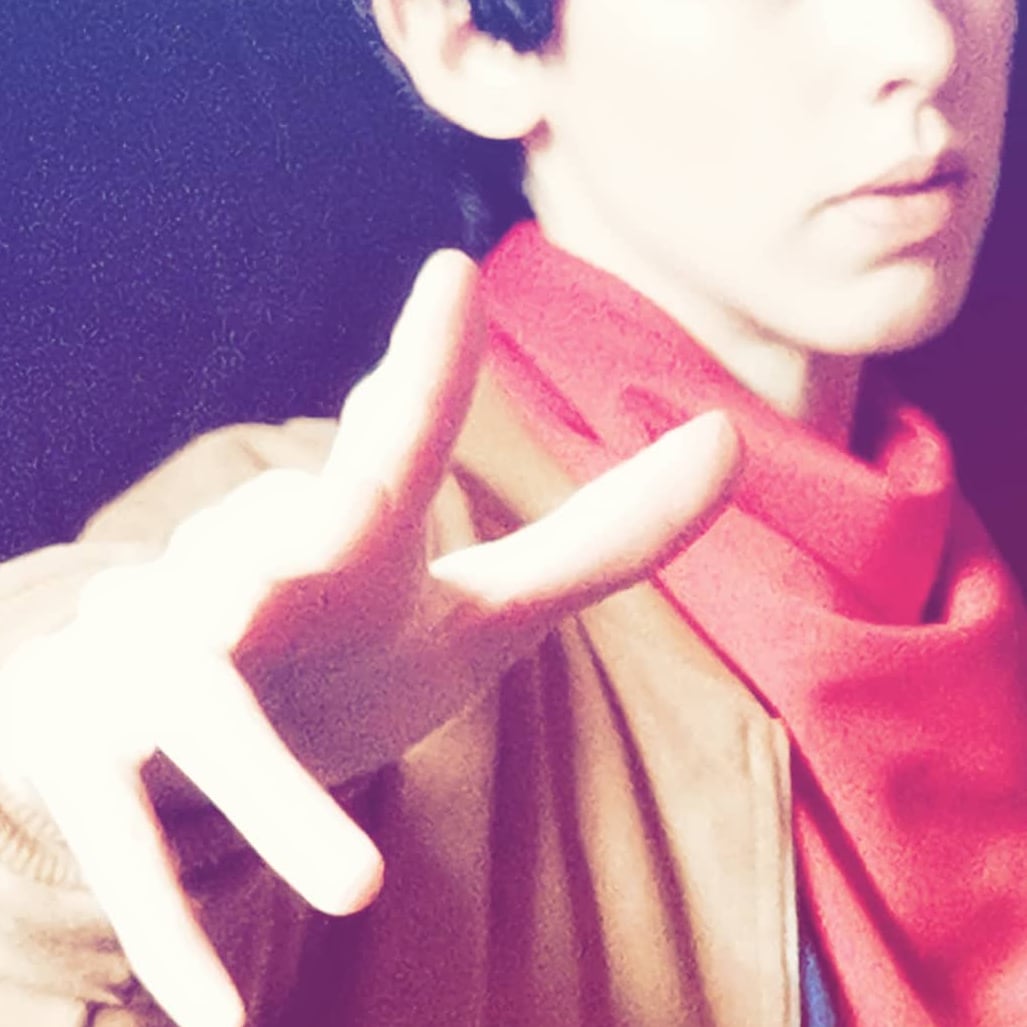 Shazzledazzlee's tweet photo. His name is..... MERLIN ✨

#cosplay #oldcosplaynewpics #comingsoon #Needtoedit #Merlin #BBCMerlin #MerlinCosplay #BBCMerlinCosplay https://t.co/RcS4X8t6sf