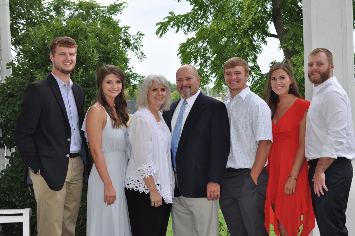Siloam_Panthers's tweet photo. Coach Pippin has a long history in Siloam Springs and has impacted the lives of so many students.  He is great at building relationships and loving kids and we are so glad he is part of our Panther family! #pantherfamily #pantherpride #siloamfootball #siloamspringsathletics https://t.co/sbcXoh0Hrx