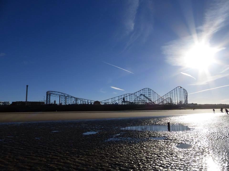 MarkLForrest's tweet photo. Our beloved #Blackpool may be closed but there’s no reason we can’t look back & remember our happy memories of past visits and look forward to creating many more in the future. #blackpoolwillbeback @visitBlackpool @visitfyldecoast @Pleasure_Beach https://t.co/4xsCZmzsZ4