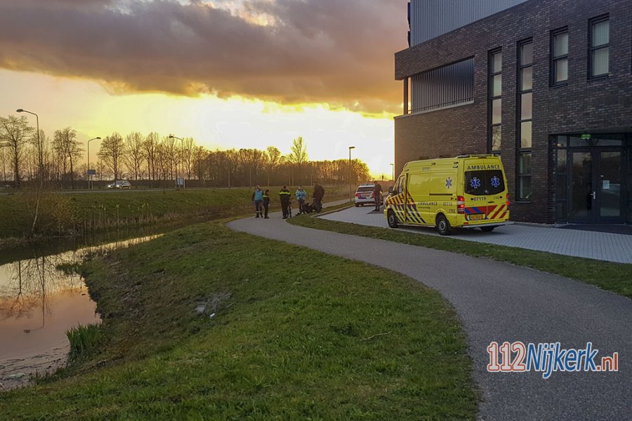 Traumahelikopter opgeroepen voor gewonde brommerrijder in #Nijkerk. 112Nijkerk.