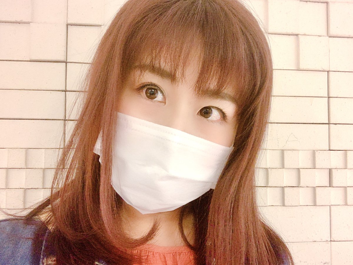 馬場阿紀子 しゃーshe彼女 10 7 10 10 おうち時間 マスク姿 で失礼します 定期検診 のため外出 移動するたび 手洗い うがい アルコール消毒 ヘアスタイル スタイリング ストレートヘア ボブ ミディアムボブ ヘアアレンジ カラー カラー