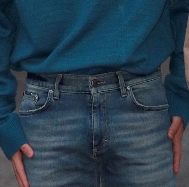 san’s tiny waist ; a thread