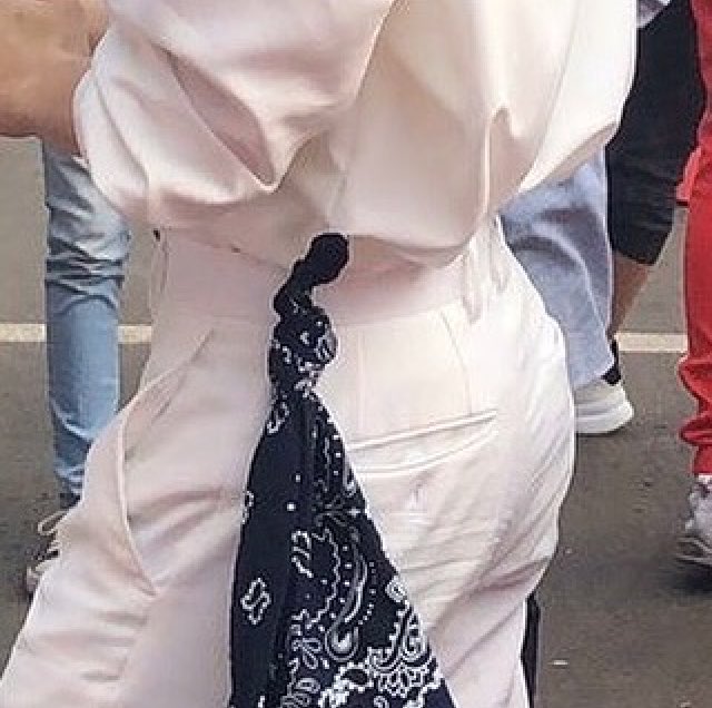 san’s tiny waist ; a thread