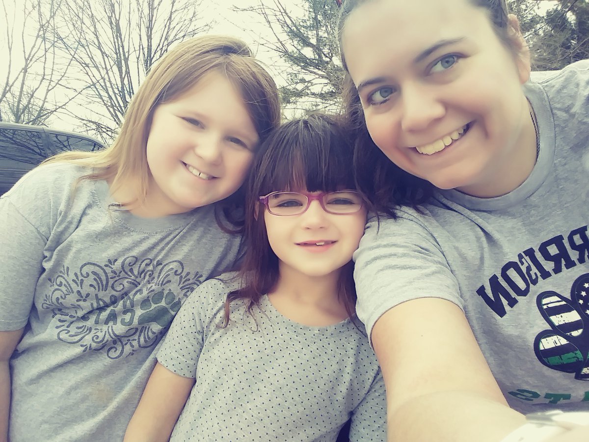 SLSDHarrisonEl's tweet photo. Patience and Paige Wright walked to two-mile loop at Miami Whitewater Park for #FitDayFriday! #ReconnectingWildcats https://t.co/cyFeQ767WK