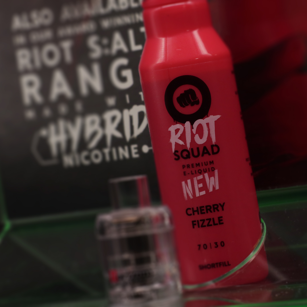 Rioteliquid's tweet photo. Have you tried the new Cherry Fizzle yet? Check out how we are #supportinglocal to get your hands on one of these bad boys! 😍 🤤
#riotsquadeliquid #jointheriot #cherryfizzle #new #neon #vape #vapelife #vapelyfe #vapecommunity #subohm #electric #cloudchasing #notblowingsmoke https://t.co/wRl8gv98rO
