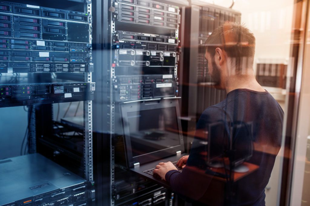 CFA_CMontsouris's tweet photo. 💻 Le recrutement continue même à la maison ! 
➡️ Tu veux bosser dans l'informatique ? Choisi un BTS SIO Option SISR en alternance en 2020 ? Cette offre n'attend que toi ! <
👉 https://t.co/Fx2D8q3lGe 
  #apprentissage #formation #alternance #recrutement #restezchezvous https://t.co/fzLMRrpzMQ