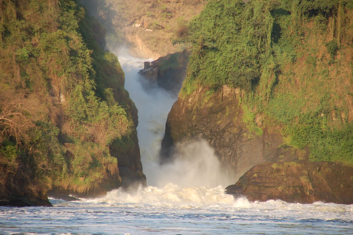 vboomgaardt's tweet photo. @Ptboexplores @Ptbo_Canada @HealthyKugluktu Murchison Falls, Uganda. https://t.co/F19TGeX1fz