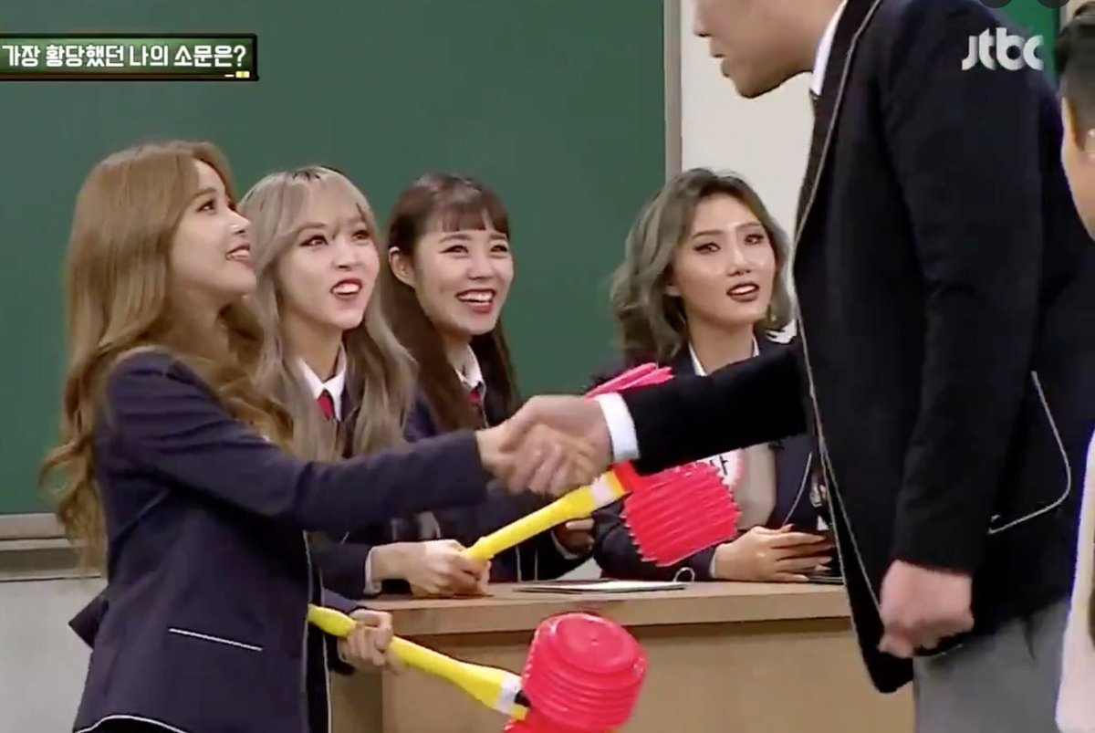 byulsido's tweet photo. absolutamente qualquer pessoa
     O
    /|\     
   / | \          
      |                   
    / \                    
   /   \                           mamamoo
  /     \                                 읏 https://t.co/xp5owtUMy9