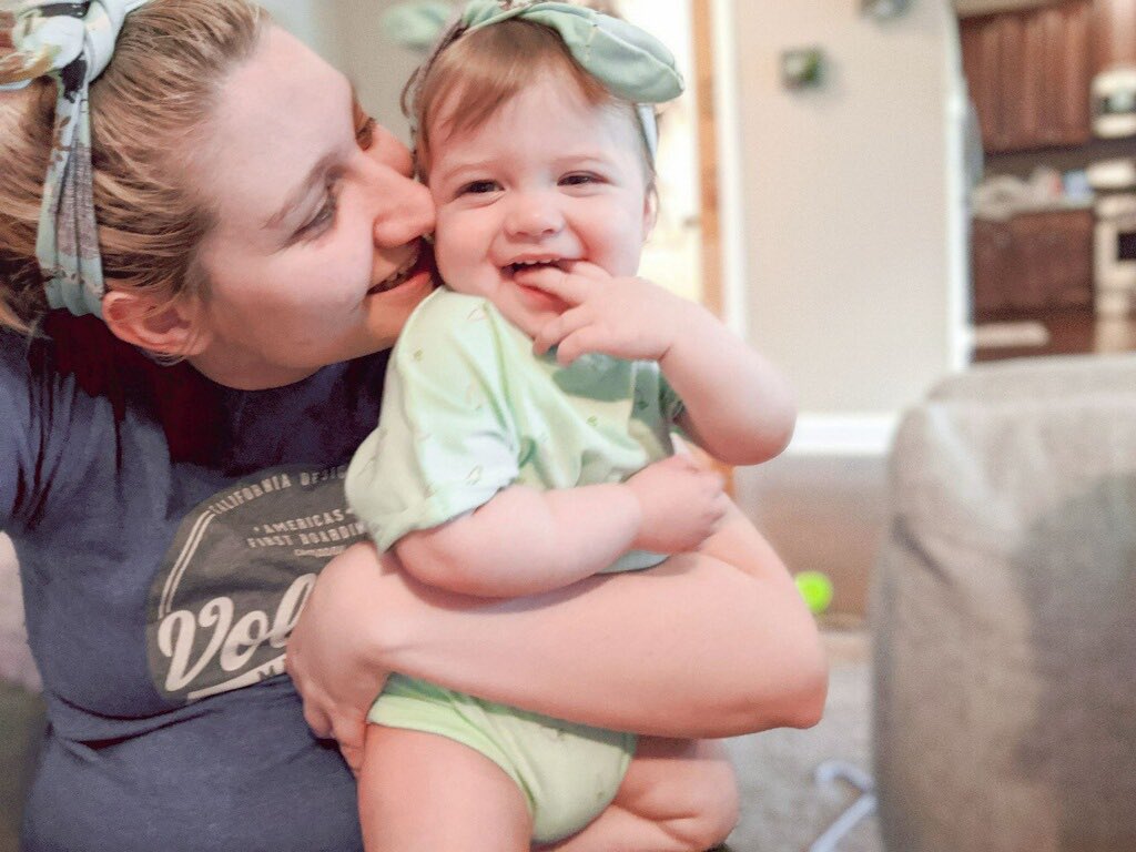 brightpathsATH's tweet photo. Sydney and Evie wear blue for child abuse prevention month! #wearblueday2020 https://t.co/jAo036NUMa