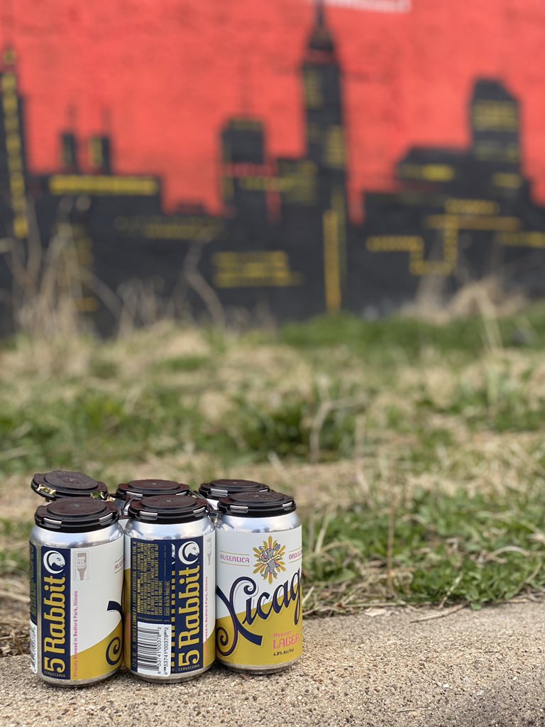 emartichi's tweet photo. My brother just surprised us @Zumbad88 with a special delivery @5RabbitBrewery #theydeliver to ensure #SmallBusiness continue to thrive! What a special treat! #AllInIllinois https://t.co/gGGRIIcZ26