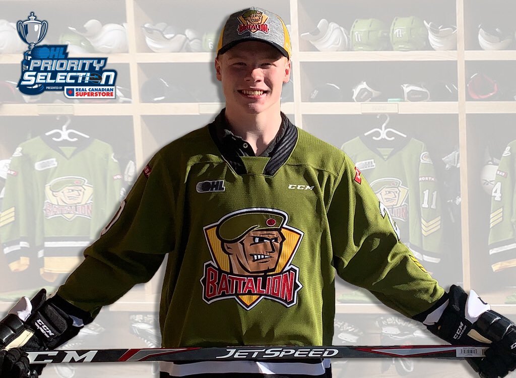 BrettSlawsonTHW's tweet photo. With the 2020 #OHLDraft taking place tomorrow at 9AM, check out all of our essential rankings!

-> Mock Draft:
https://t.co/1Mde2PTBHl
-> Top-250 Canadians:
https://t.co/AOehf7ZoWK
-> Top-50 Americans:
https://t.co/rewhX1FXWC
-> Top-20 Goaltenders:
https://t.co/v7n3yOW5yG https://t.co/QL9v6pHGW3