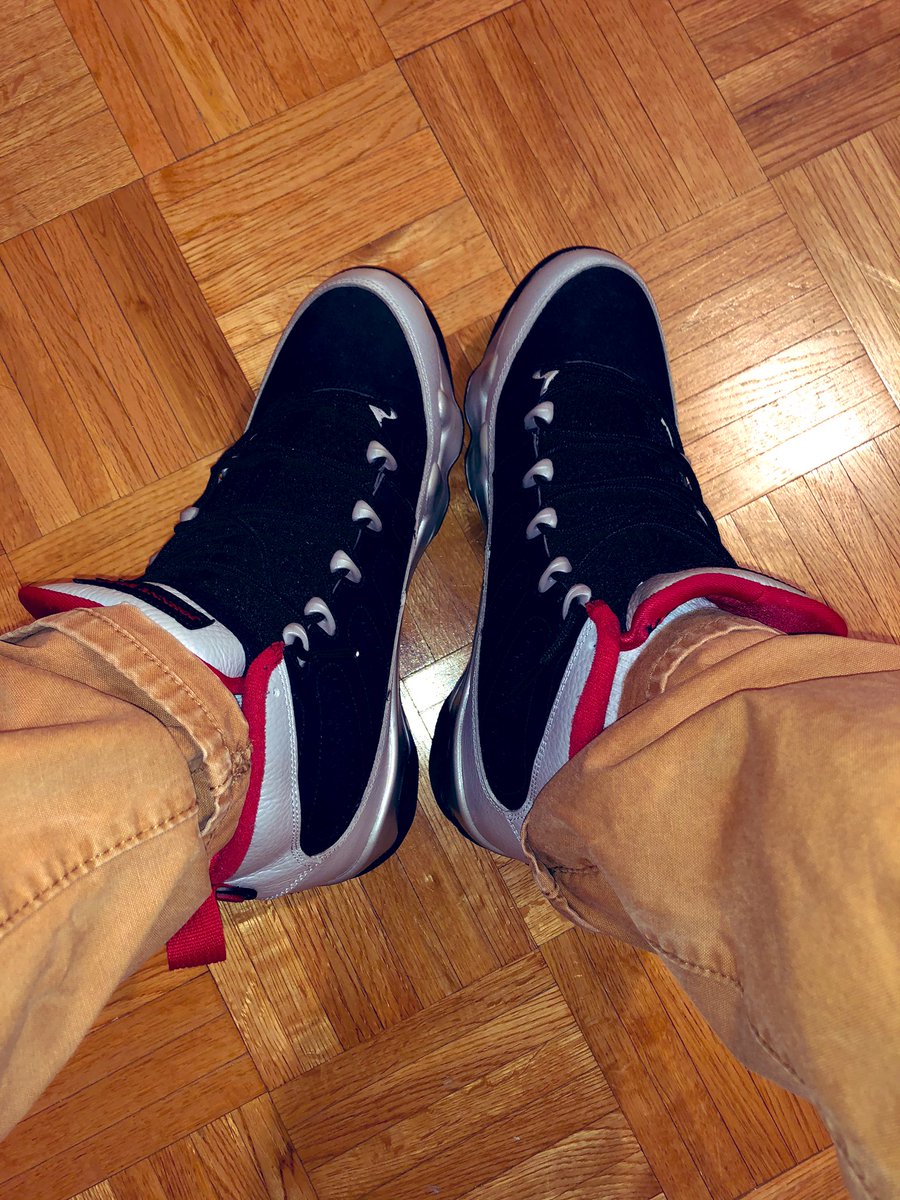 chris2most's tweet photo. Happy Hour Attire... #PourOne https://t.co/QUEo5z5wAE