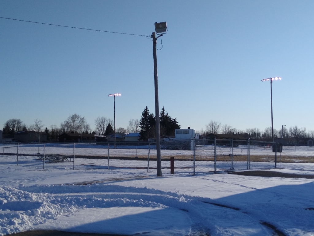 UnderwoodPS8's tweet photo. Thank you Underwood students, staff, and community.  Our lights shine bright because of you.  More pics coming after dark. https://t.co/JBMFiw2KAW