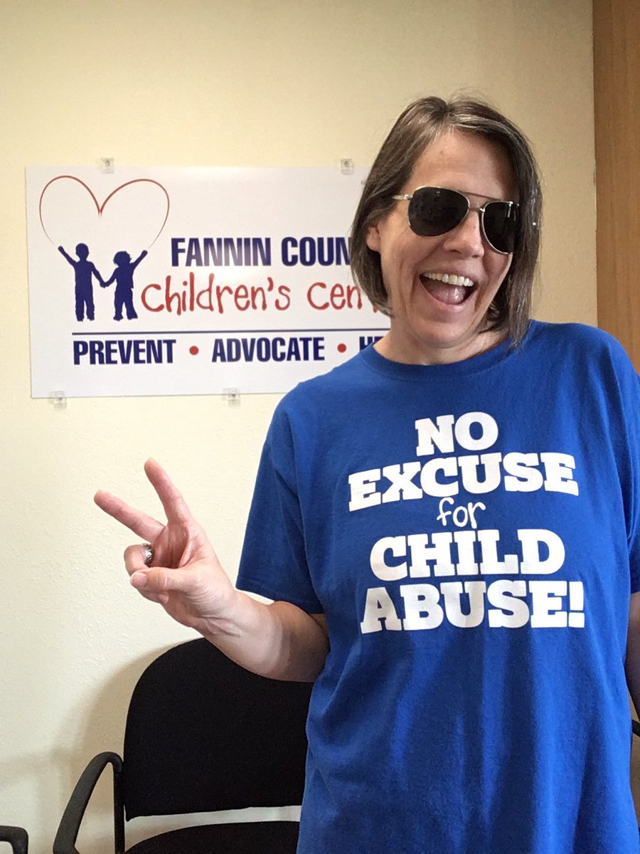 FanninCCC's tweet image. Our staff wearing BLUE 💙😎 and taking the #2020VisionChallenge to #SeeTheSigns of child abuse #GoBlueDay