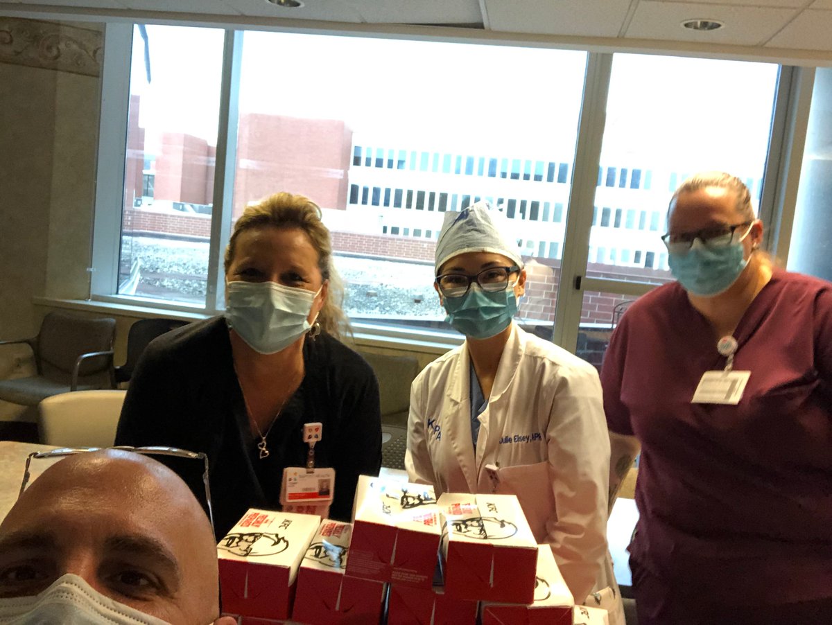 PowerScoppechio's tweet photo. We support our clients in myriad ways but our favorite so far has been by sending comfort food lunches from KFC and Fazoli's to healthcare heroes across the Baptist Health system.

We are stronger together! #teamkentucky https://t.co/AEQy15Mcuw