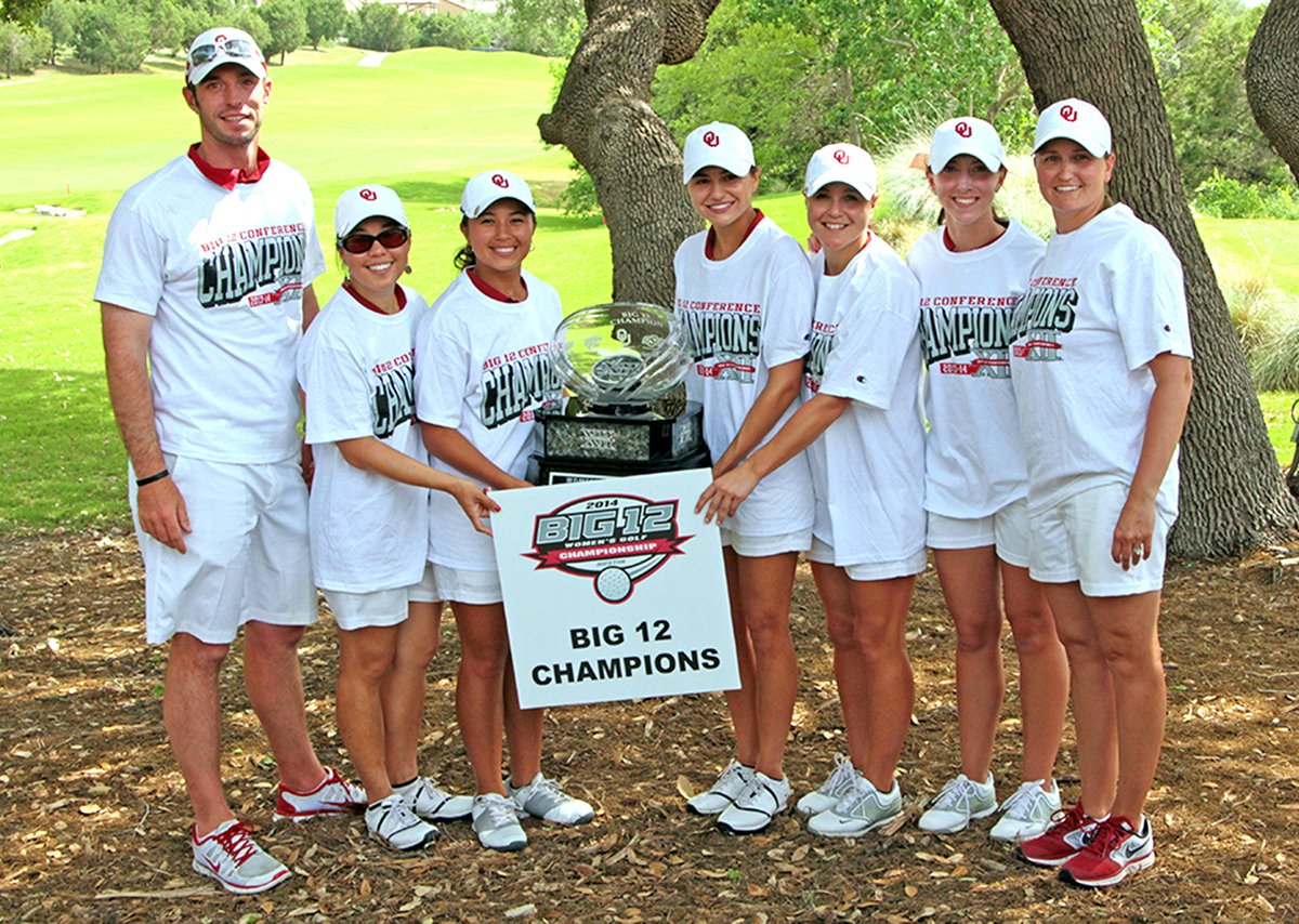 Keep it moving to 2014 when OU won 𝙖𝙣𝙤𝙩𝙝𝙚𝙧 conference championship The Sooners fired a Big 12-record 10-under 278 in the final round to win by 17 strokes! OU's three-round score of 861 is the second lowest in Big 12 Championship history.