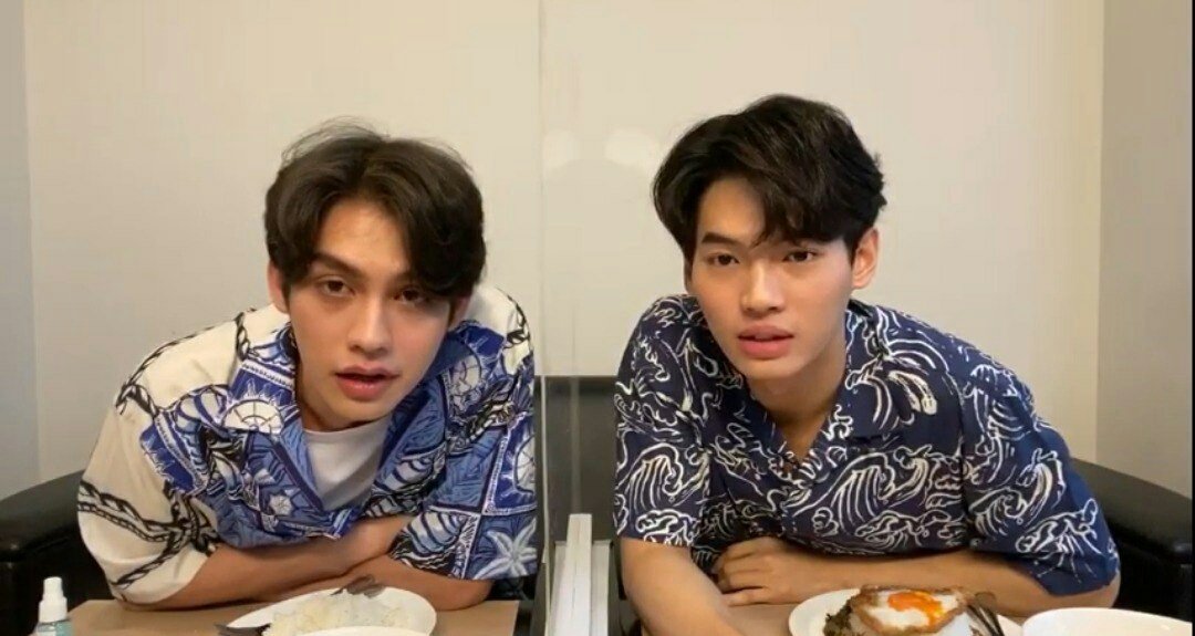 sebgrayson's tweet photo. Uy nagkatitigan yung tatlong puyat #คั่นกูEP7 https://t.co/AHYSFQFlXL