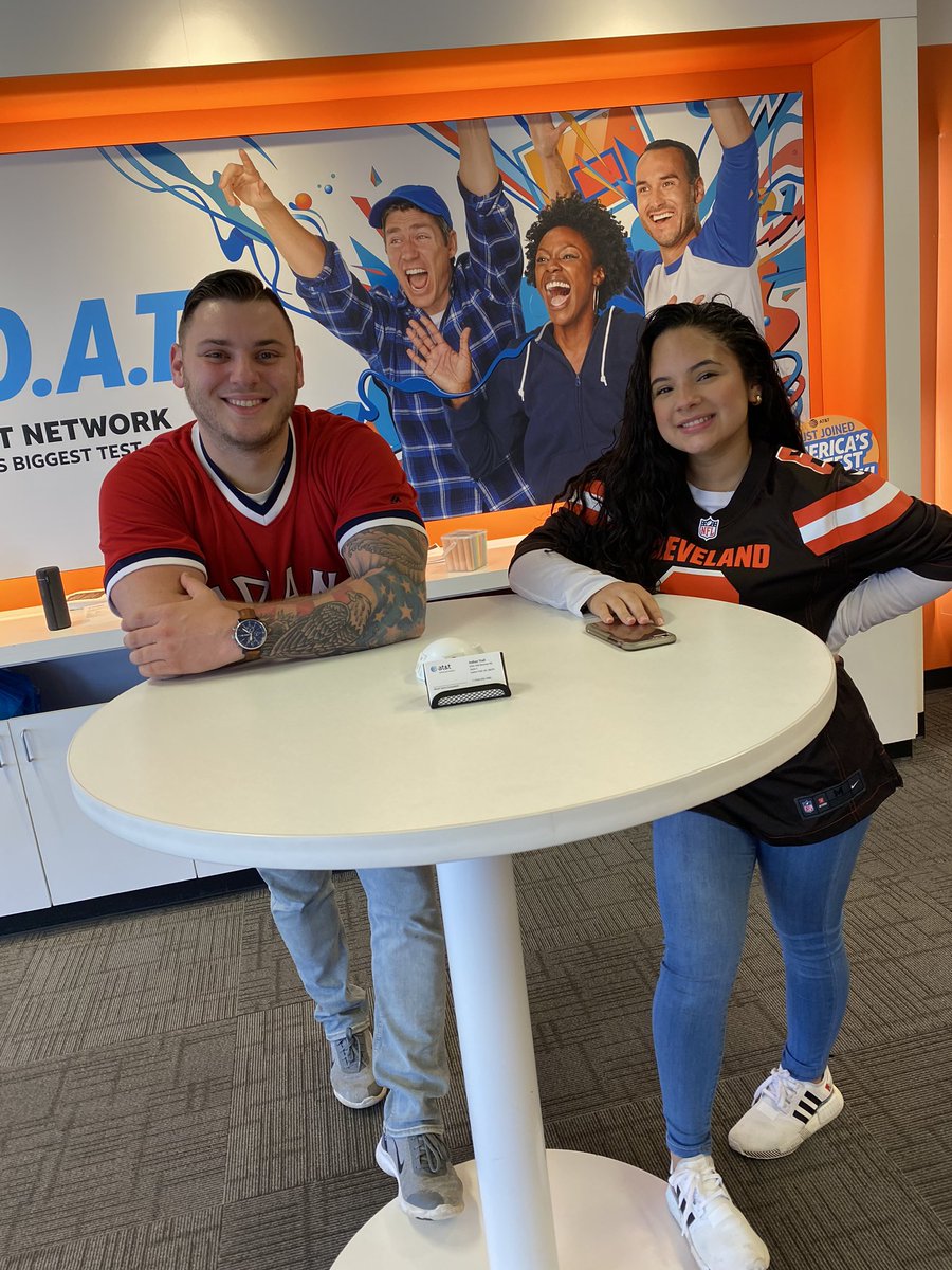 #jerzzday with my favorite ARSM <a href="/GraceFCarrillo/">Grace Carrillo</a> we #essential y’all. Come get a phone and disinfected at the Indian Trail store lol #lysol #backup #SocialDistanacing